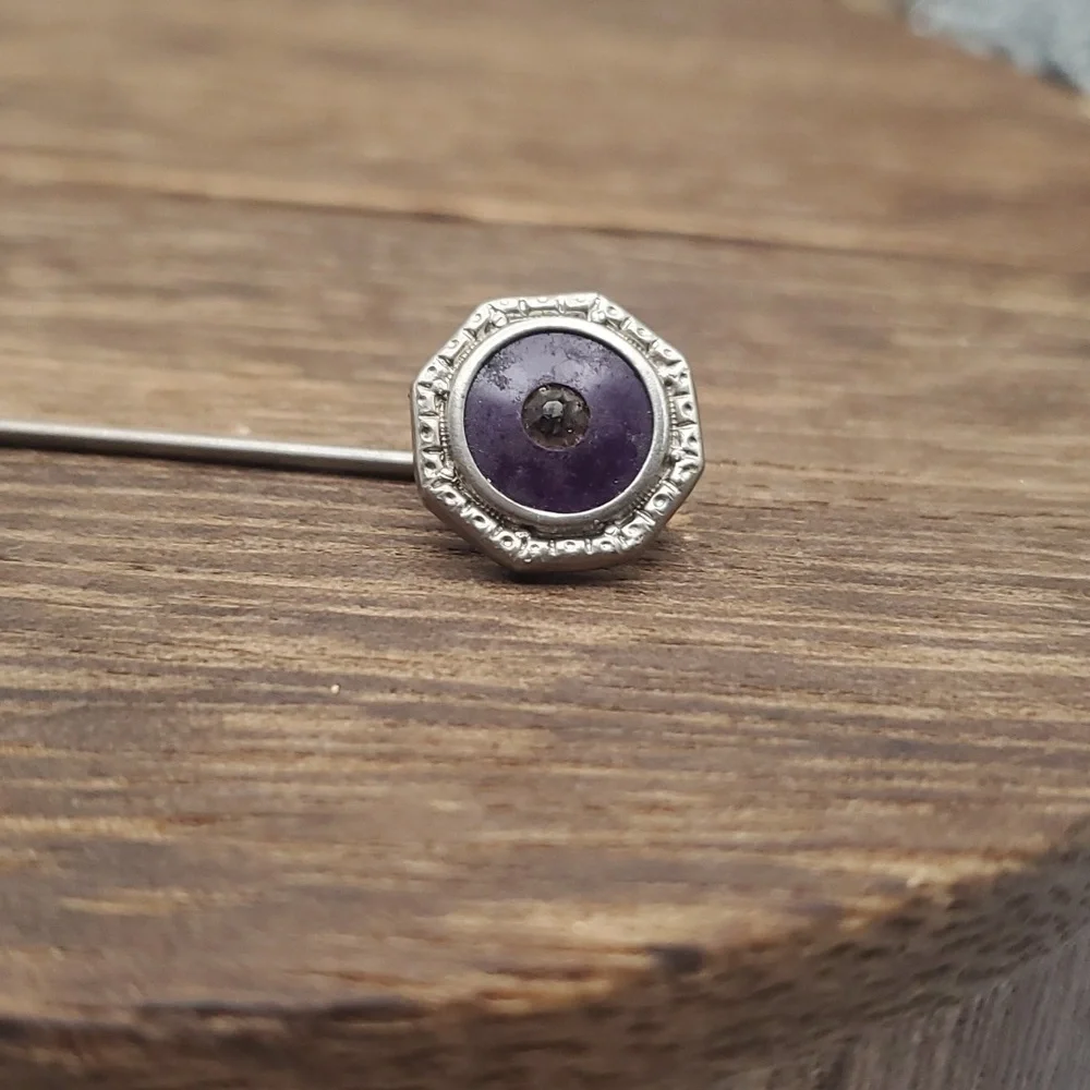 Lavender purple sconce crystal stick pin estate vintage B411‎
